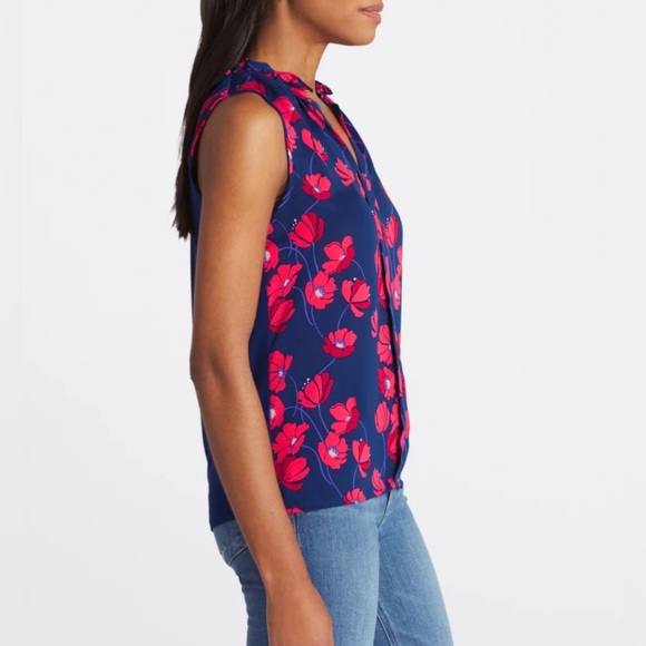 NWT 41 HAWTHORN SLEEVELESS RUFFLED NECK BLOUSE IN BLUE AND RED FLORAL - Picture 3 of 8